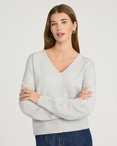 Ultrasoft Heathered V-Neck Sweater | Express