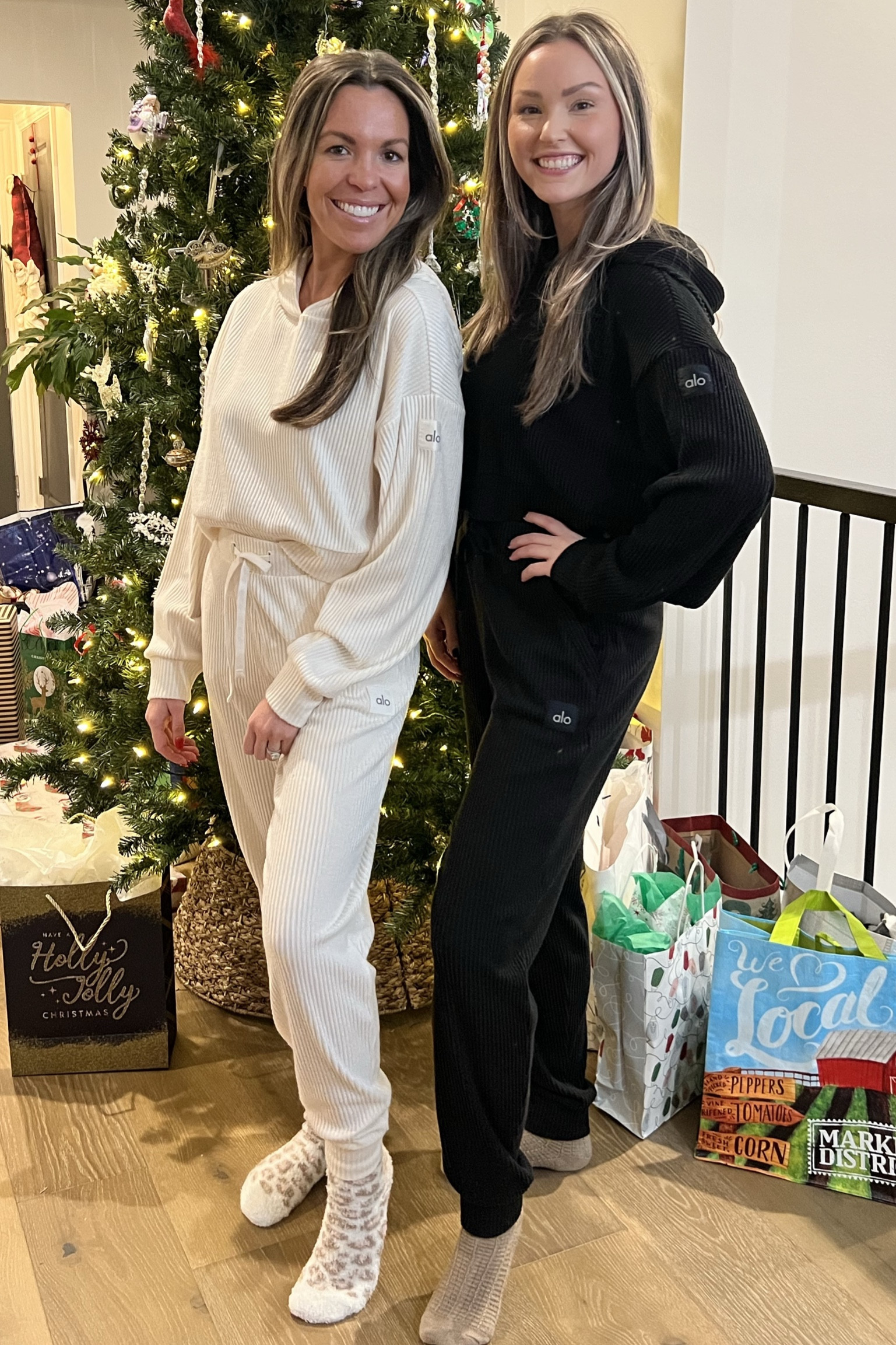 Cozy lounge sets for home, errands and travel

#LTKGiftGuide #LTKHoliday #LTKTravel