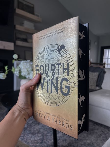 Starting the infamous Fourth Wing by Rebecca Yarros today 🙌🏼

Linked all the items I used to spray the edges of my book 🤍

#fourthwing #fantasybooks #book #bookish

#LTKFind #LTKunder50 #LTKBacktoSchool