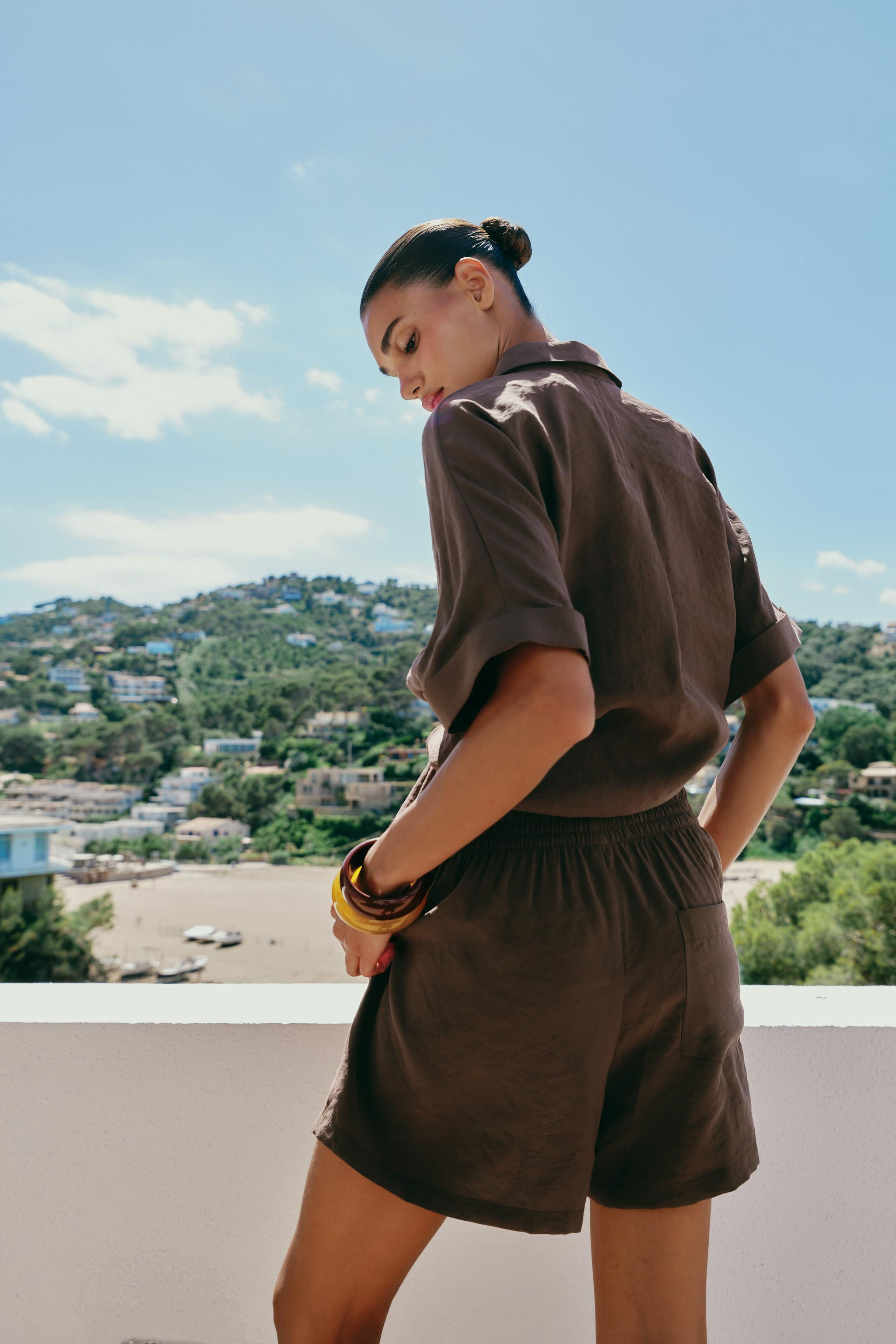 RELAXED SHORTS WITH ELASTIC WAIST | Zara UK