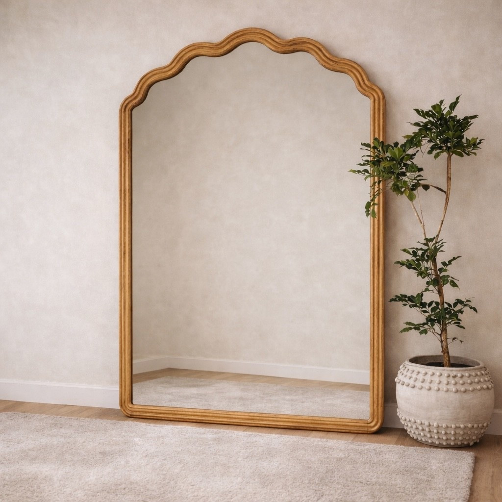 Huge designer mirror over $1000 off this weekend only 🤯🚨