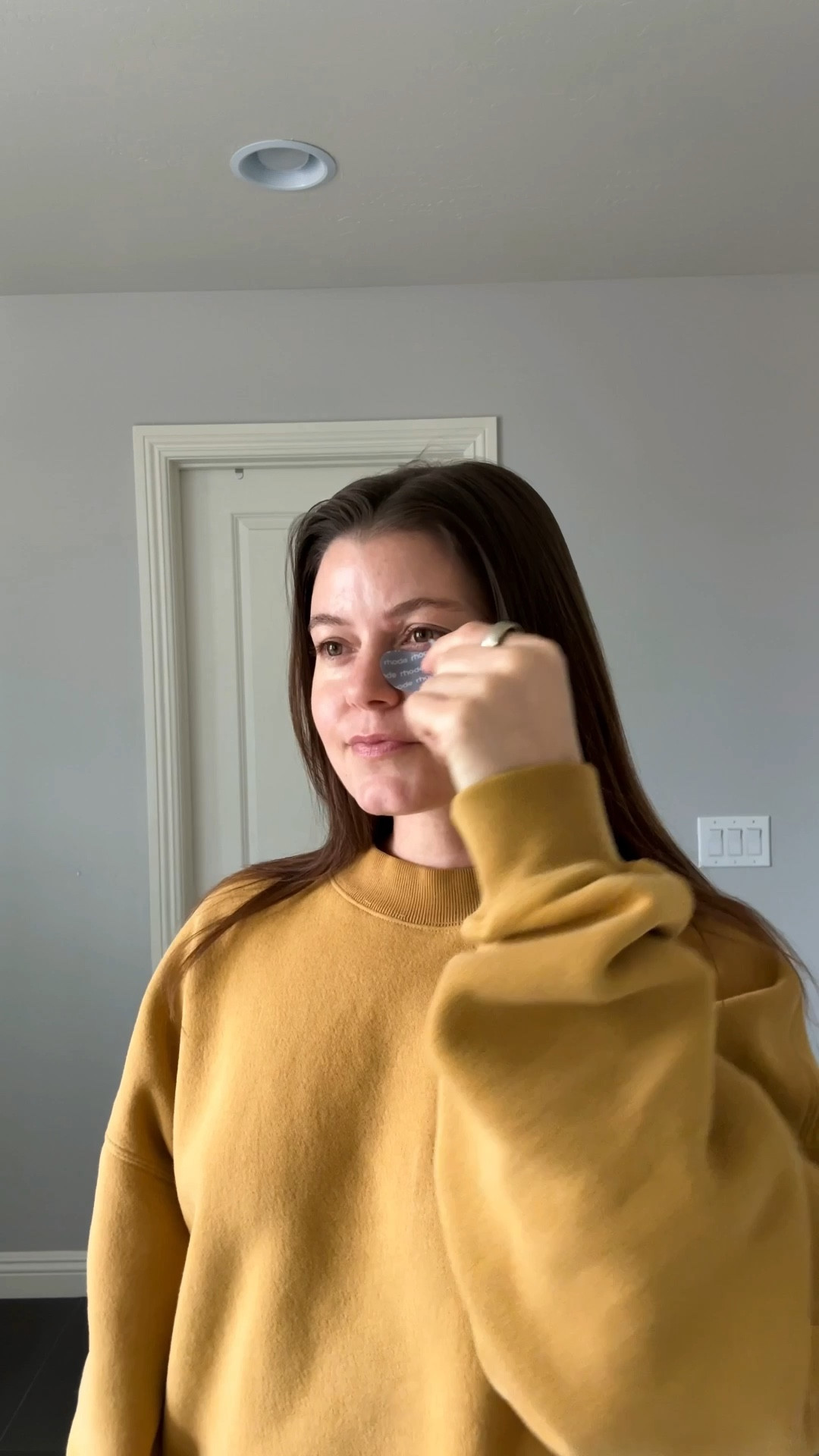 Quick morning skincare with Rhode

#LTKgrwm #LTKmorningroutine #LTKBeauty