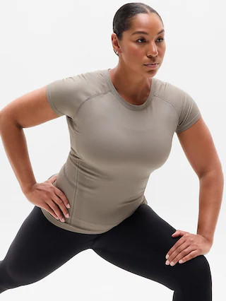 Momentum Seamless Tee | Athleta