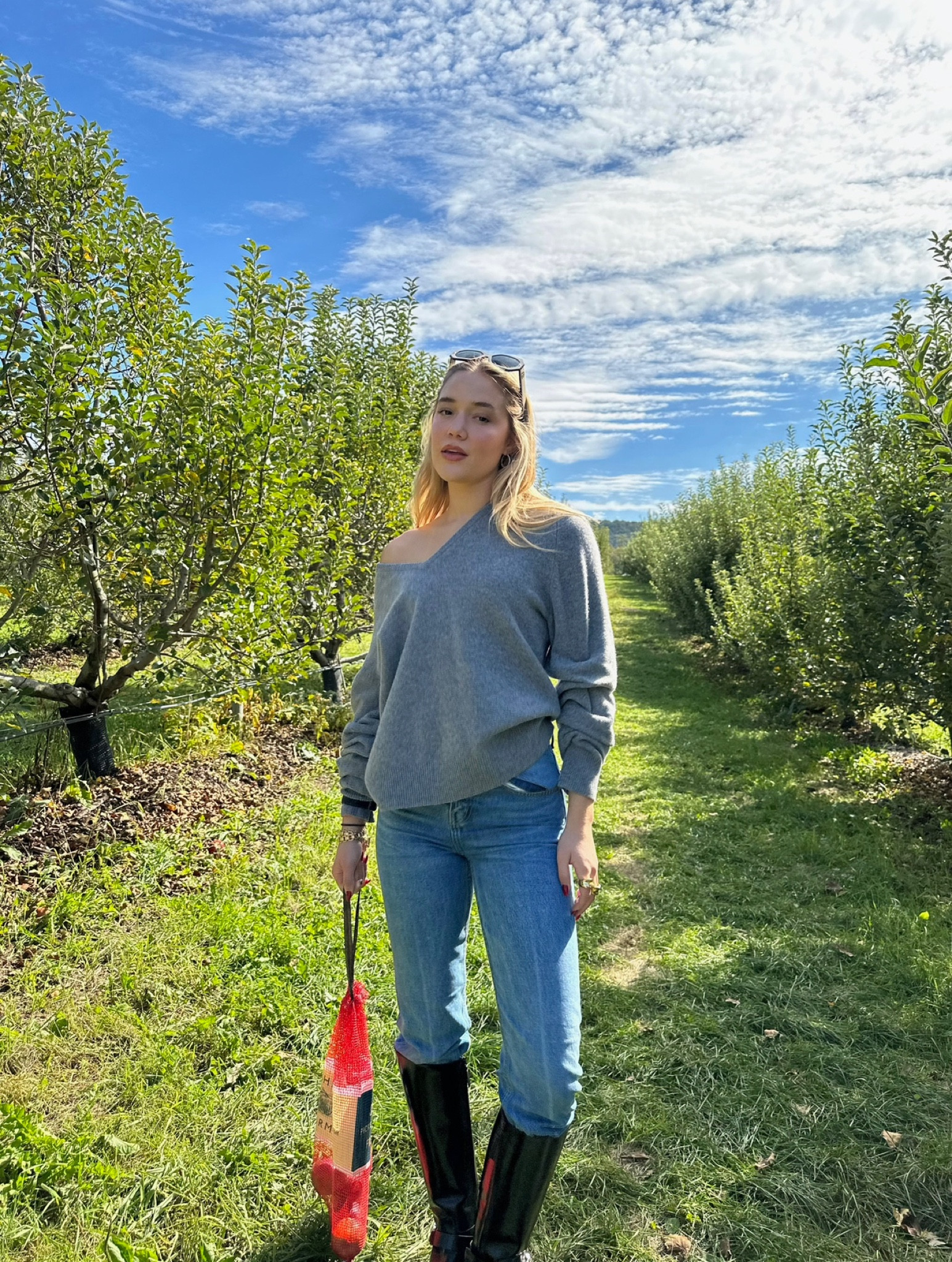 Apple Picking Outfit 🤍