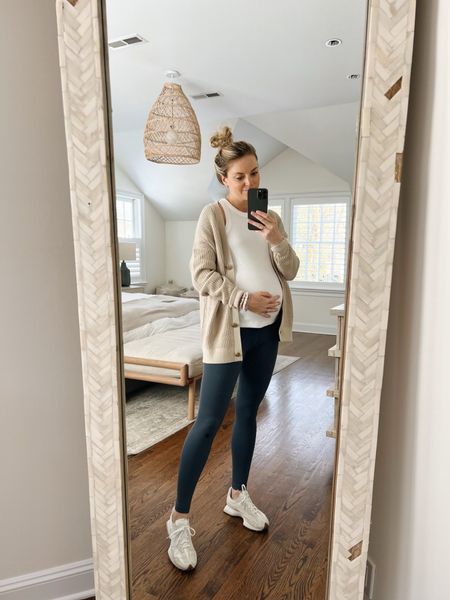 New pieces from Haven Well Within are all 25% off! normally size small in everything, but went size medium to fit the bump 

pregnancy style, bump style, athleisure wear @havenwellwithin #ad #LifeInBalance #havenwellwithin

#LTKstyletip #LTKSeasonal #LTKfindsunder100
