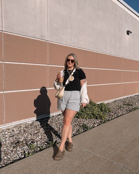 Comfy midsize spring outfit - striped boxer shorts, basic black tee, cream cardigan, straw crossbody bag, Birkenstock Boston inspired clogs

Spring 2024 fashion trends, casual outfit inspo


#LTKcanada #LTKstyletip #LTKmidsize