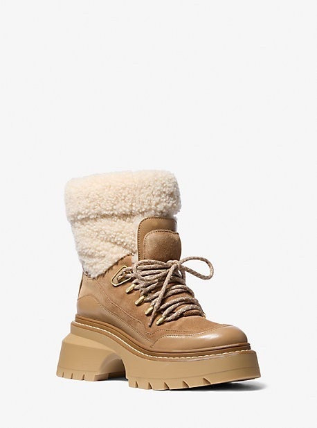 Winter boot essential 

#LTKSeasonal