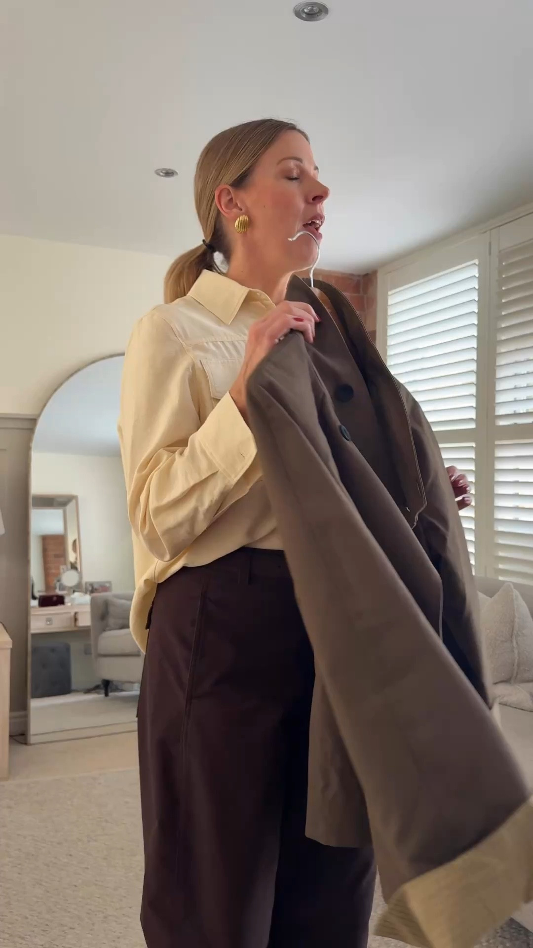 Reversible cropped trench. 

Zara check trench coat, spring jacket  

#LTKuk #LTKspringtrends #LTKstyletip