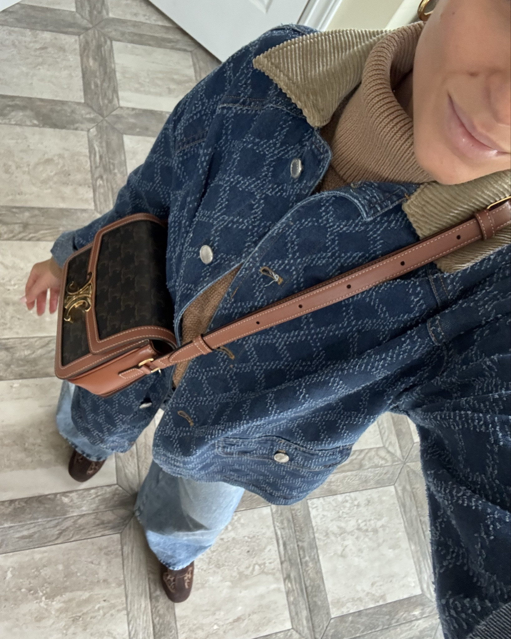 getting cozy 🍂🧦

#LTKSeasonal #LTKFindsUnder100 #LTKdayinmylife