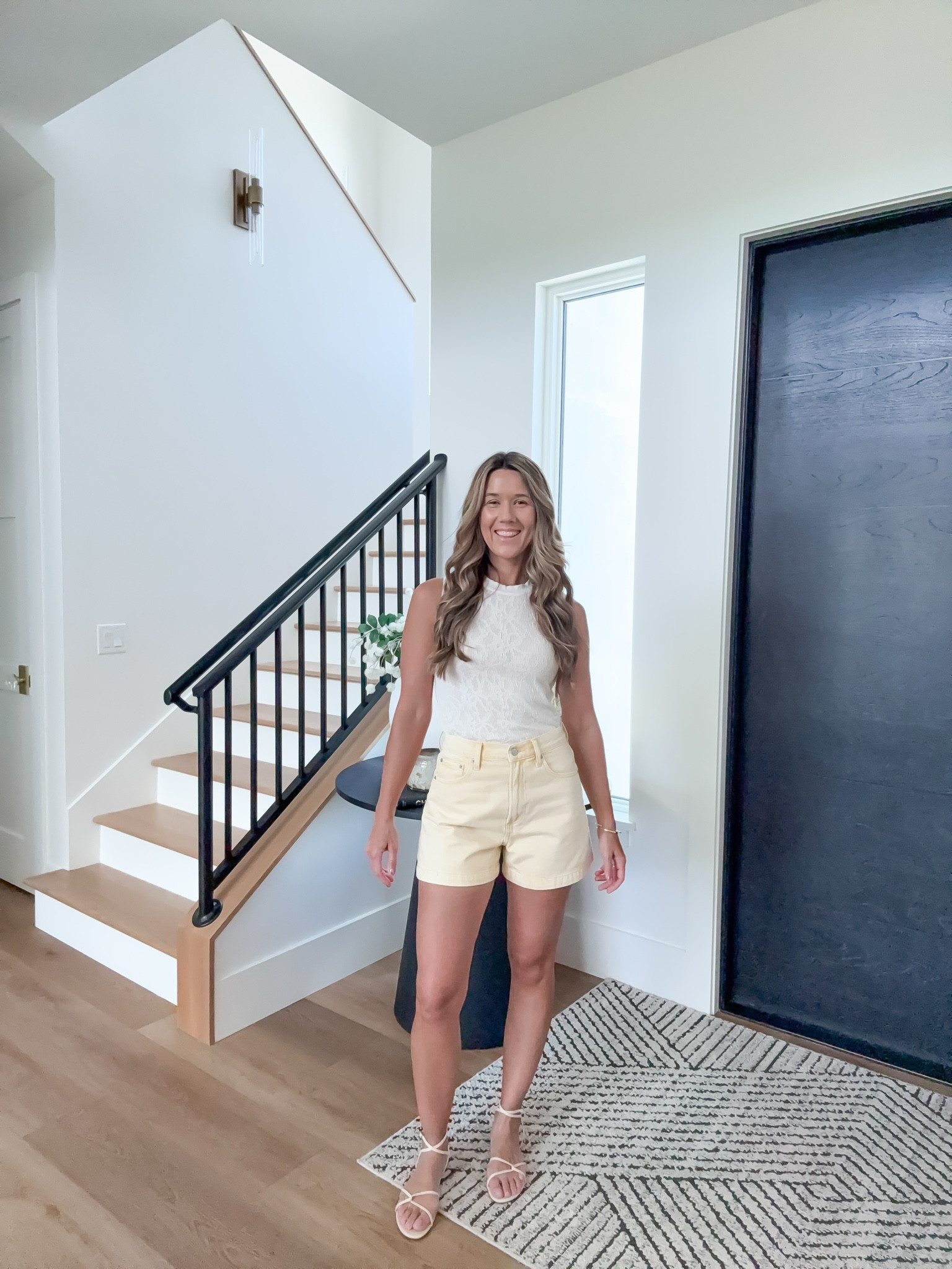 Styling my butter yellow @Pistola Denim shorts size 26