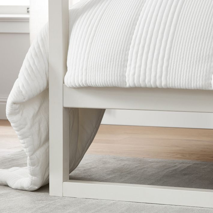 Park Canopy Bed | Pottery Barn Teen