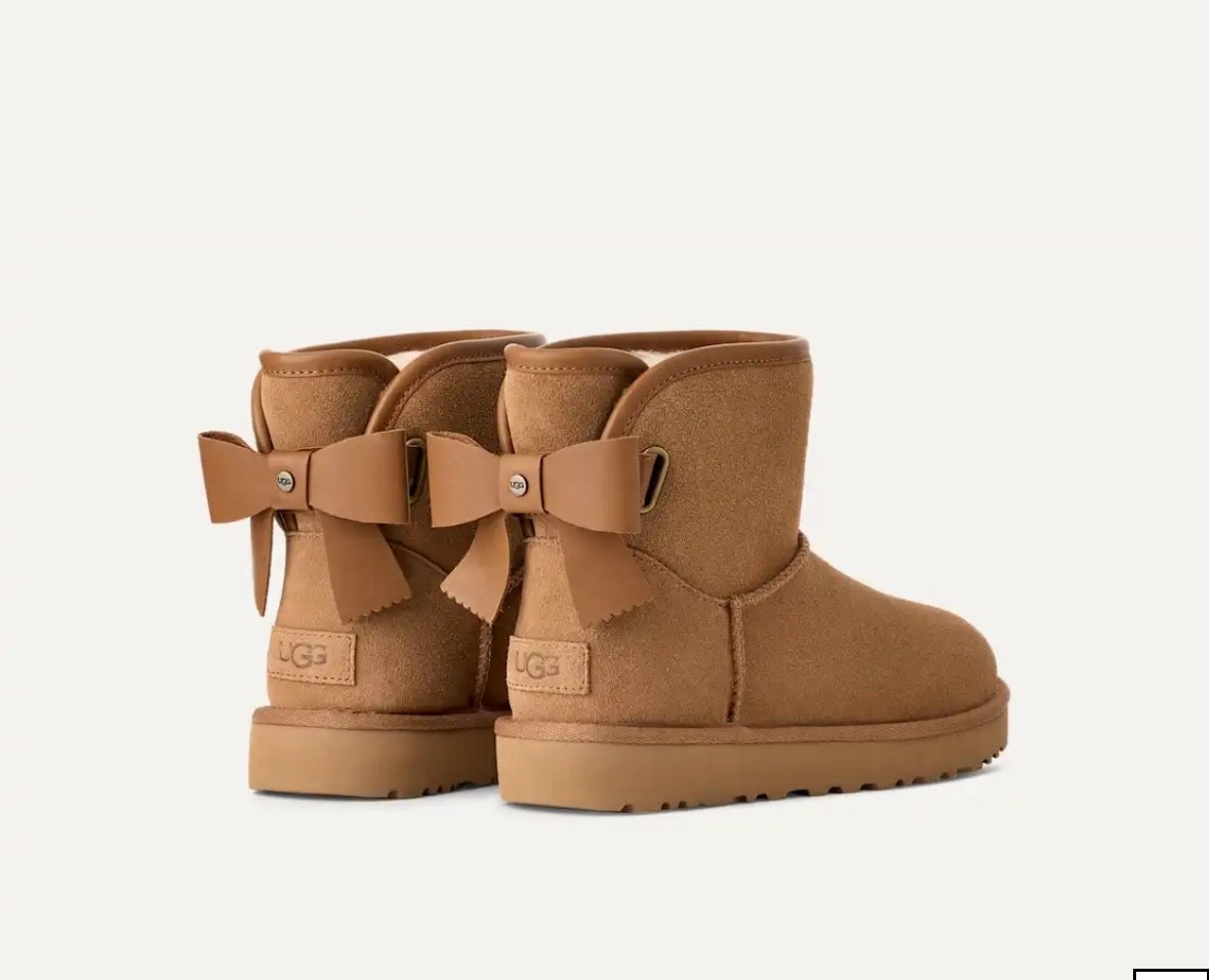 #uggboots #bowuggs these boots are 40% off great #christmasgift #teengifts

#LTKCyberWeek #LTKSaleAlert #LTKGiftGuide