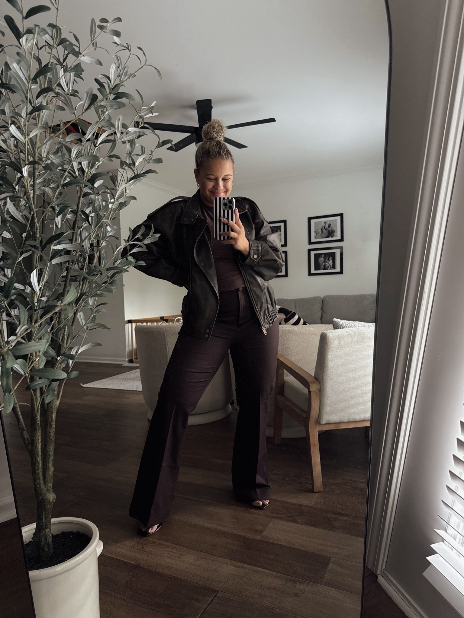 Midsize fall outfit idea 