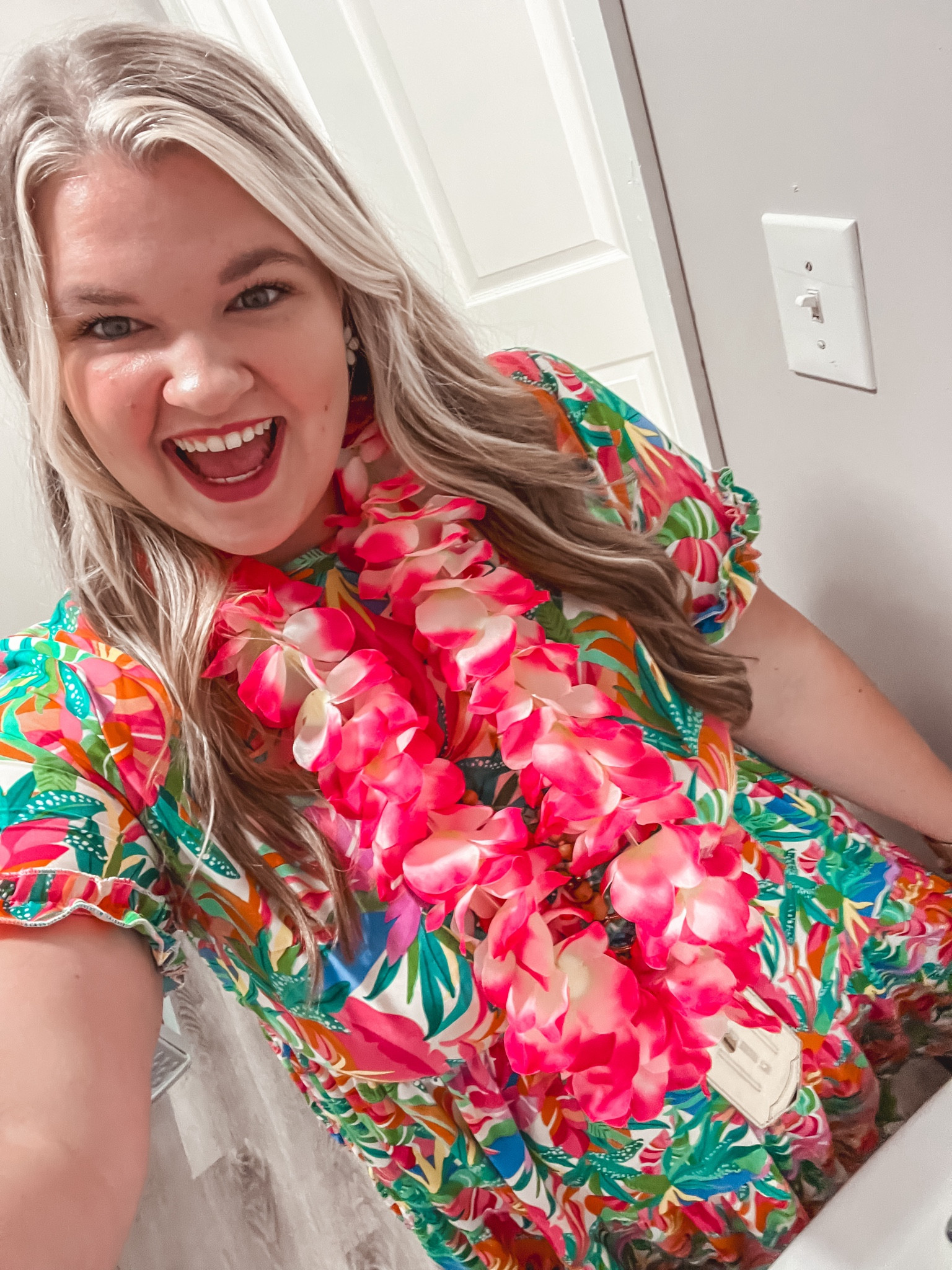 Aloha 1st day of school outfit 