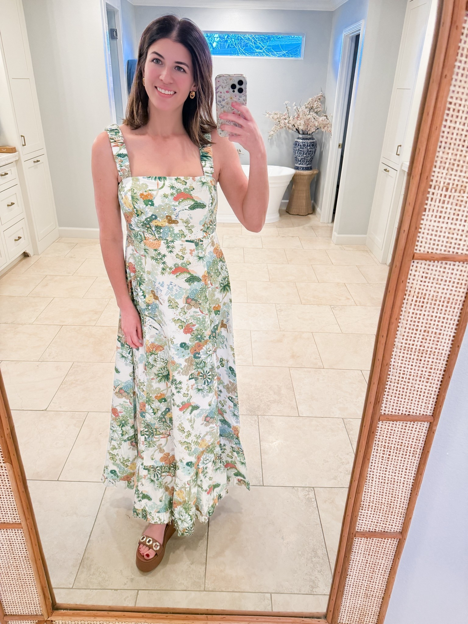 Ok WOW! Obsessed is an understatement 😍🌸 This dress is Easter perfection and I cannot wait for warmer days to live in it. I am so in love with this one. The prettiest print, the most flattering fit, and perfect for church, brunch, or spring parties!


#LTKMidsize #LTKSeasonal #LTKPetite