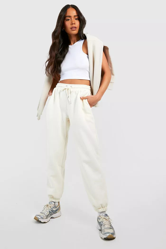 Petite Mix And Match Basic Oversized Jogger | boohoo (US & Canada)