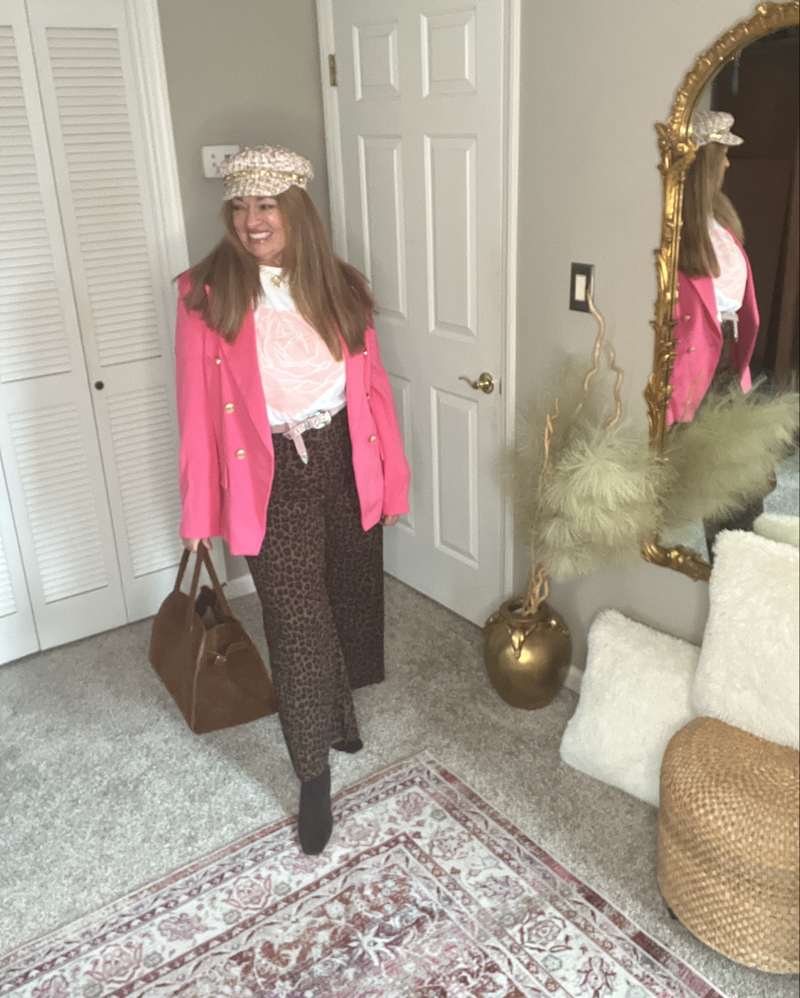 Rose graphic tee

#LTKdayinmylife #LTKmorningroutine #LTKValentine