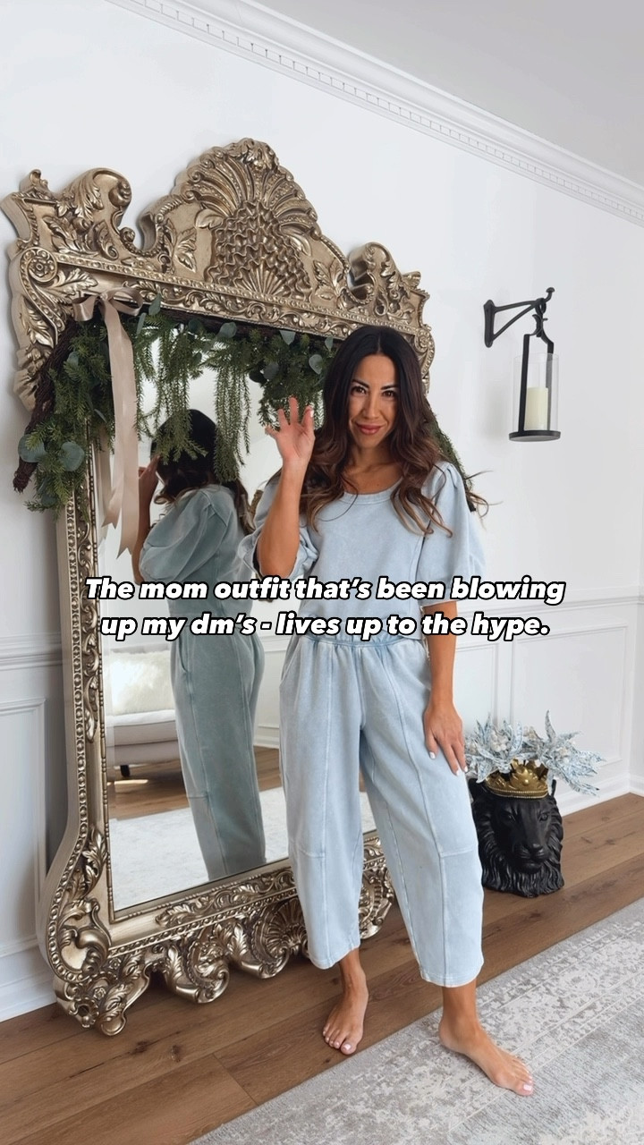 Code: TAMMYLTK20 thru 2/23 at Aerie! Gave a little sneak peak of this set when I ordered it and WOW does it live up to the hype! The softest chambray material ever, pants come in lengths (just wish I did the regular length) and each piece is under $40! Perfect for a travel outfit, spring outfit, or just an everyday Mom outfit. 

Top small. 
Barrel pants xs short (prefer xs regular). 
Sneakers size down. 
Bracelet code: TammyL15. 
Heart necklace code: tammy20

Aerie, matching set, travel outfit, spring outfits 

#LTKOver40 #LTKSaleAlert #LTKFindsUnder50