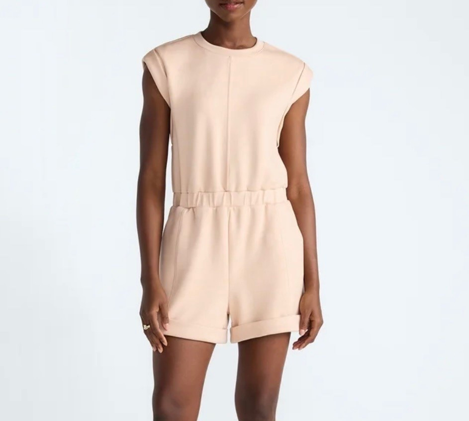Walmart best seller

Scoop Women's and Women's Plus Scubaknit Crewneck Romper, Sizes XS-4X

#LTKOver40 #LTKActive