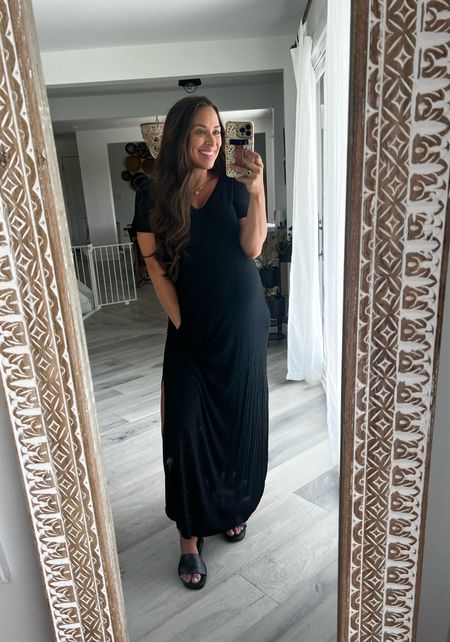 A cozy non-maternity dress - that fits perfectly over a growing bump!! 

Cozy summer non-maternity dress
Cozy maternity dress 
Amazon dress 

#LTKunder50 #LTKstyletip #LTKbump