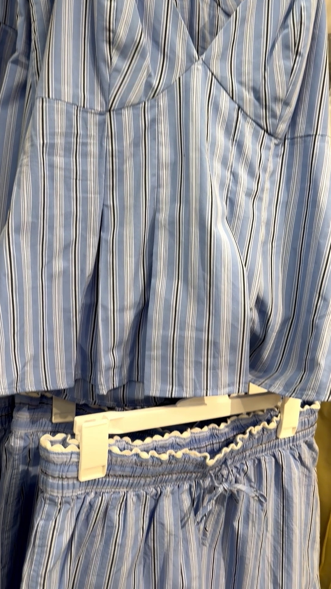  easy cami tank outfit you’ll reach for all spring and summer long ☀️ Lightweight, comfy, and so easy to style with shorts, jeans, or layered under a cardigan or denim jacket. Perfect for errands, brunch, or everyday casual cute looks!


#LTKSeasonal #LTKStyleTip #LTKFindsUnder50 #SpringToSummerStyle #CamiTank #SummerOutfitIdea #CasualChicStyle #EverydayOutfit #EffortlessStyle #LTKsummer #WarmWeatherOutfit 