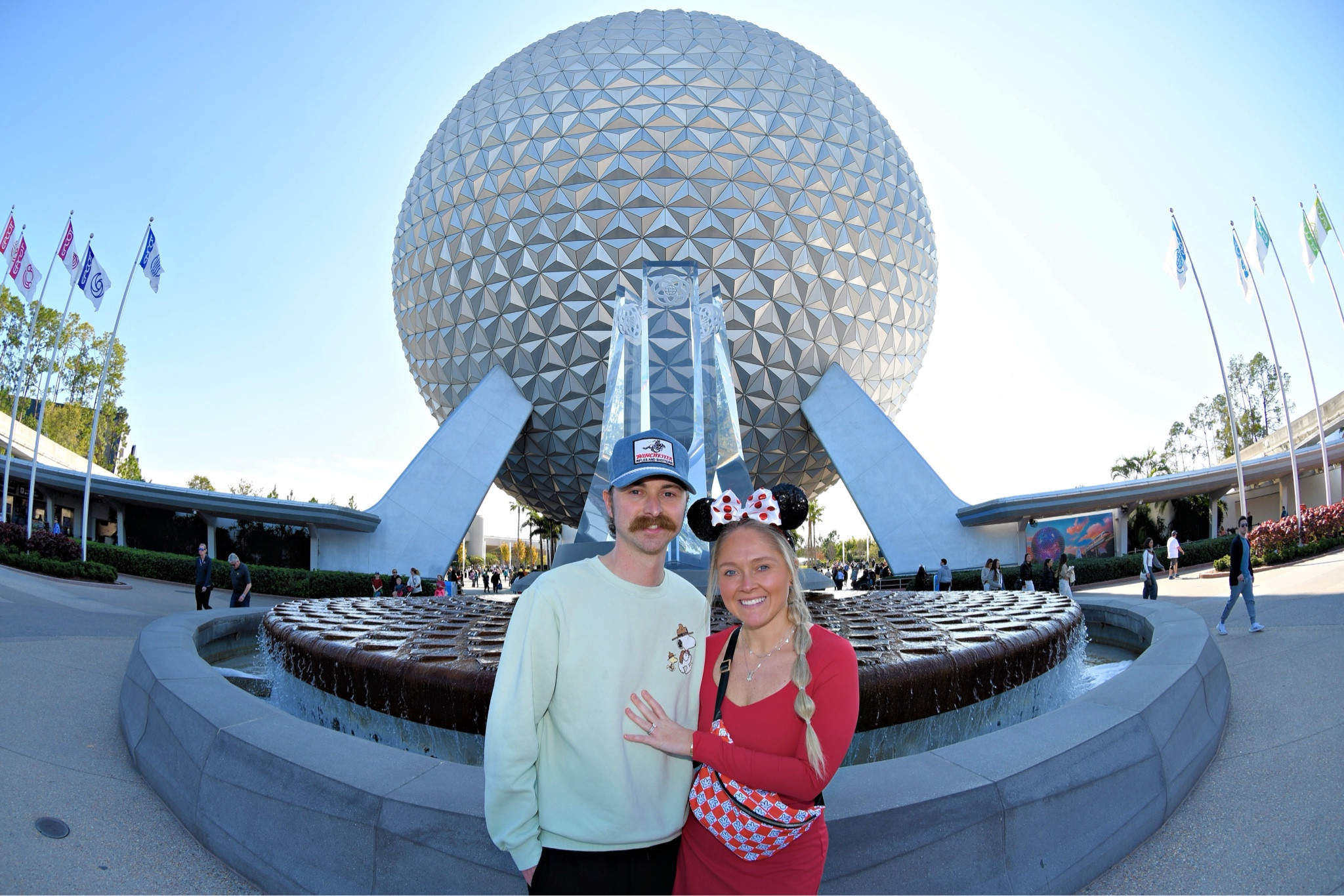 Epcot 🤩❤️

#LTKFitness #LTKFindsUnder50 #LTKActive