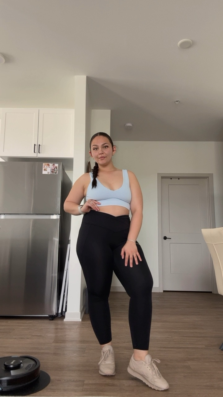 Athletic wear for petite thick curvy girls💪🏼💗 

#LTKVideo #LTKActive #LTKfitness