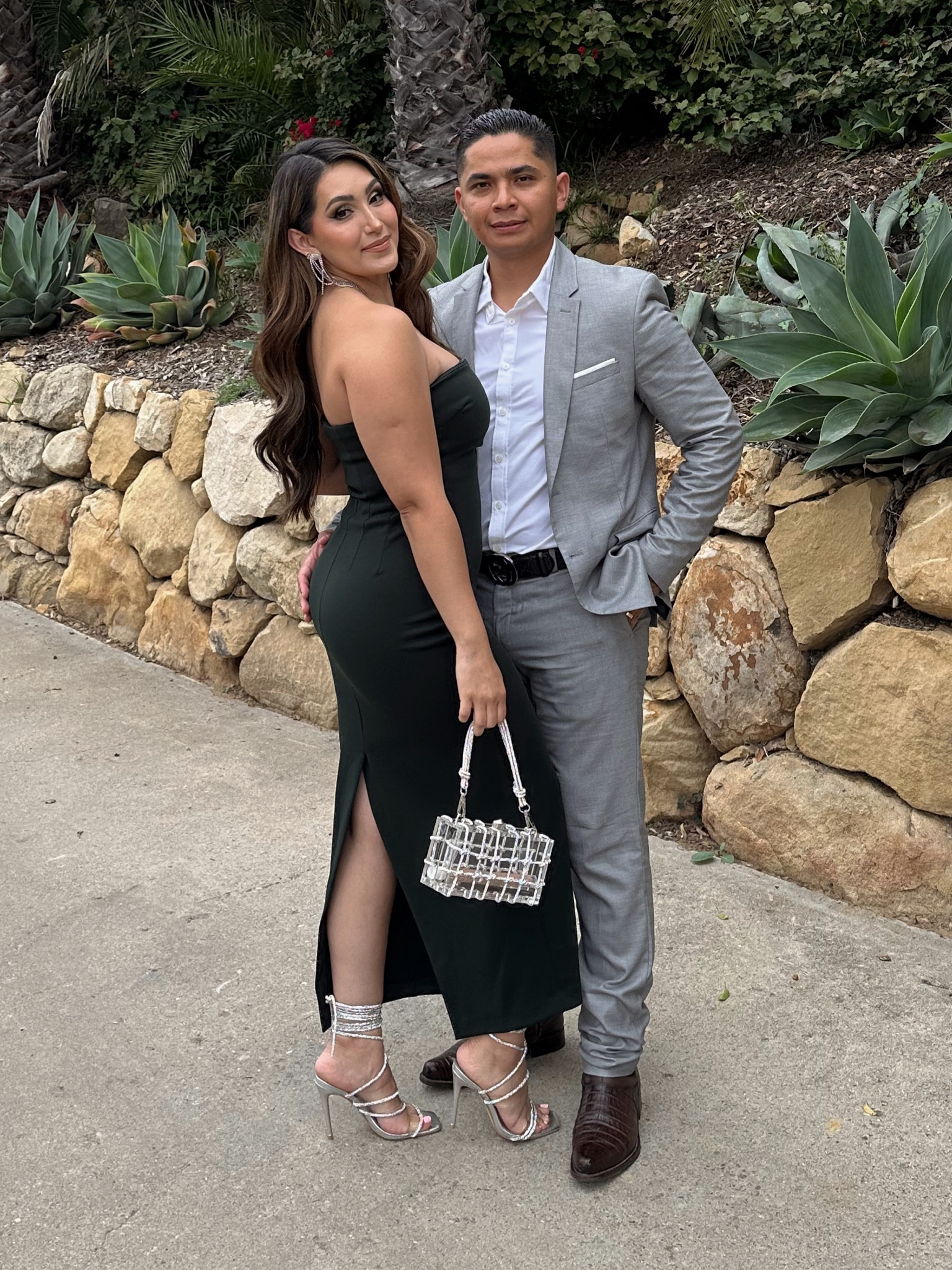 Wedding guest outfits 🤍💒 perfect midi dress for any wedding #wedding #dress #strapless 

#LTKstyletip #LTKwedding #LTKunder100