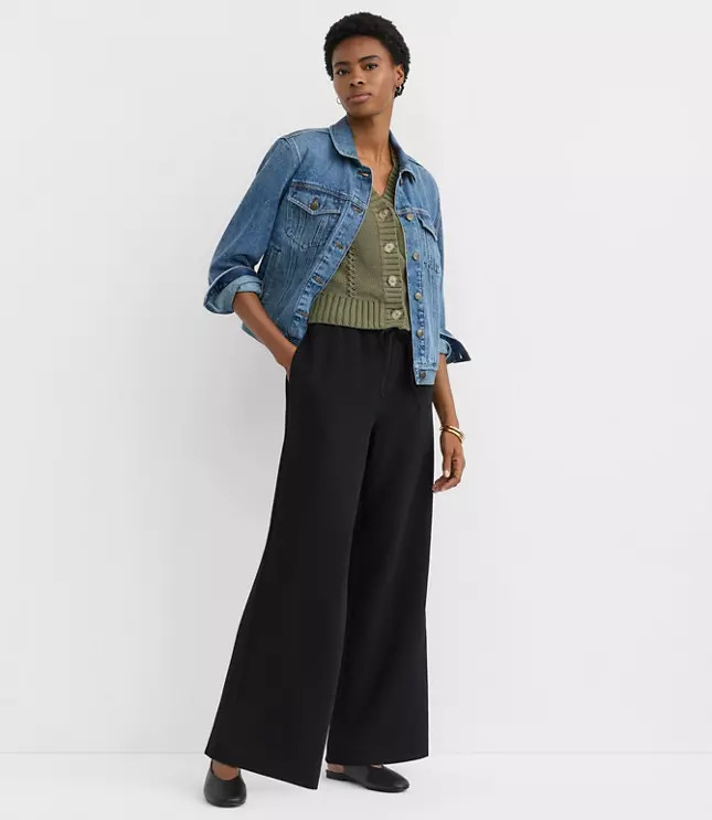 Petite Sawyer Pull On Pants in Textured Crepe | LOFT