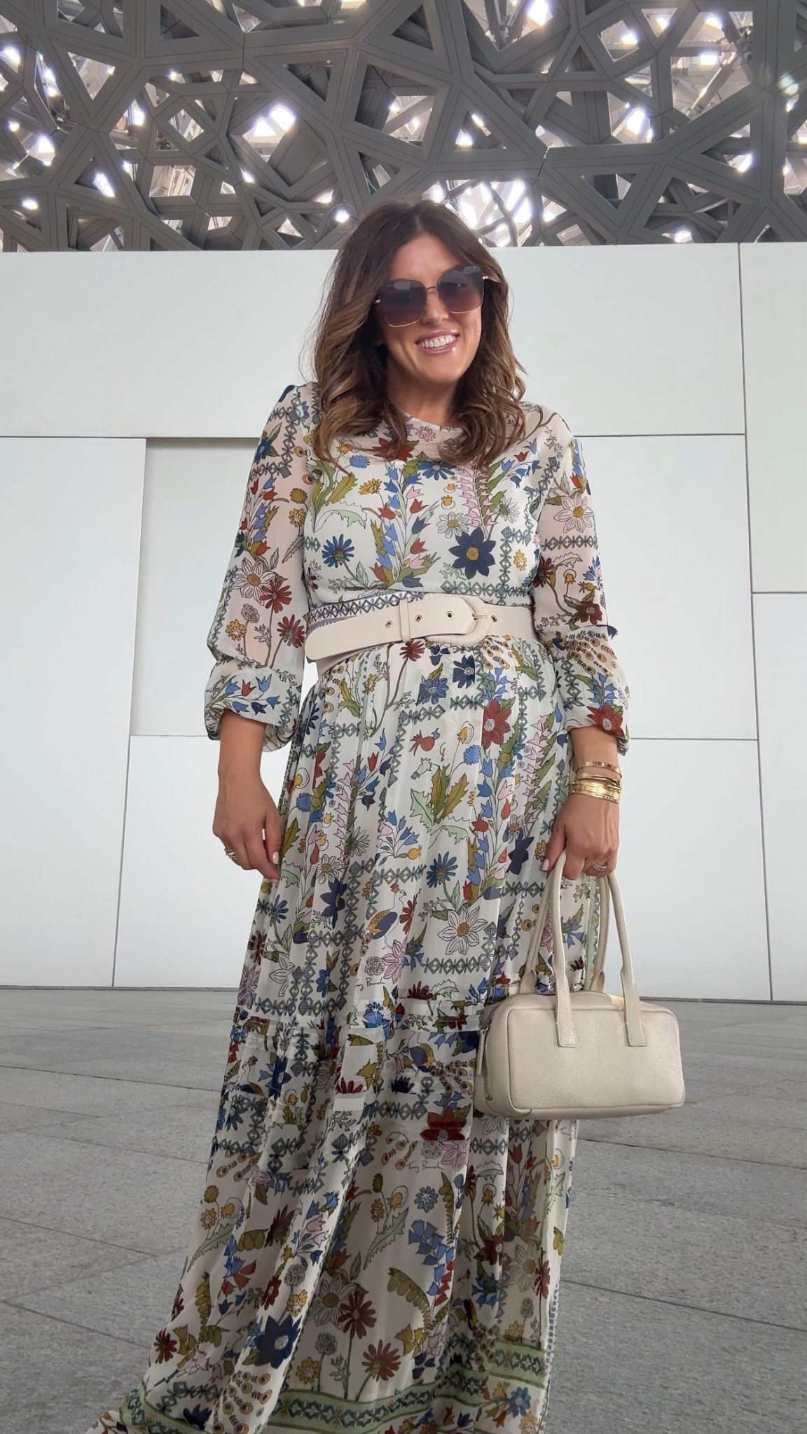 my outfit for sightseeing in Abu Dhabi 