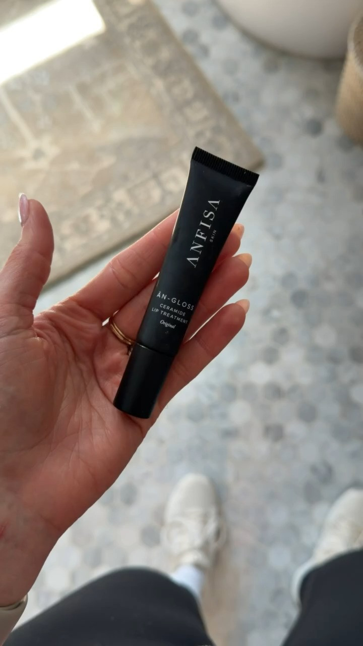 Lip Treatment | Lip Mask  

 #LTKSeasonal #LTKBeauty