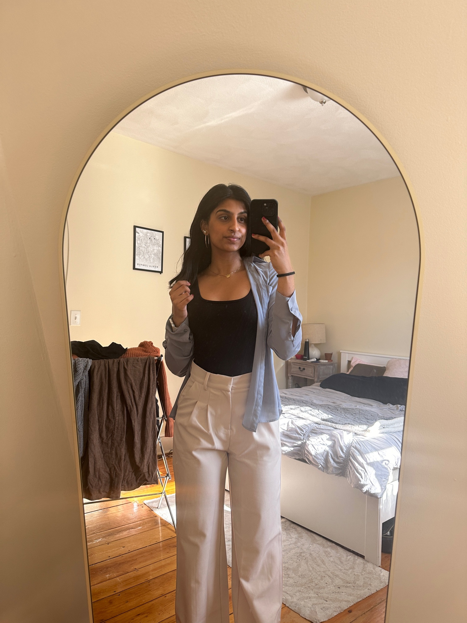 Spring work outfit

Business casual work outfit women’s spring fashion buttipn down dress pants black bodysuit new balance sneakers 

#LTKSeasonal #LTKstyletip #LTKworkwear