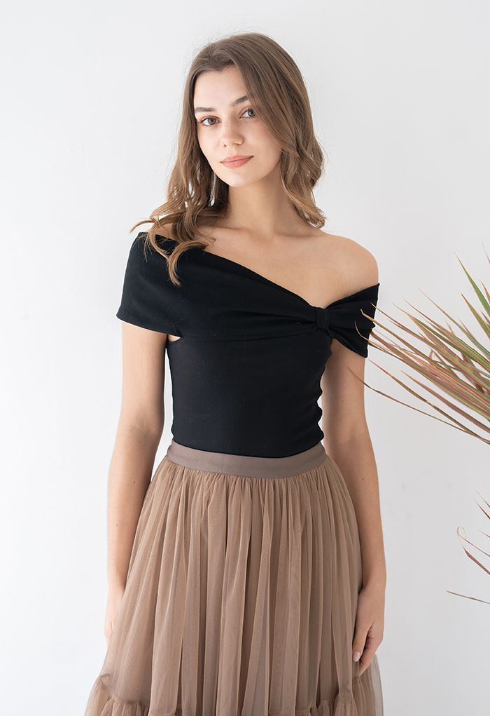 Side Knot Off-Shoulder Fitted Top in Black | Chicwish