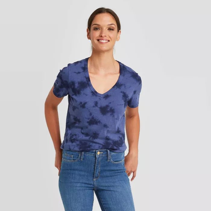 Women's Short Sleeve V-Neck T-Shirt - Universal Thread™ | Target