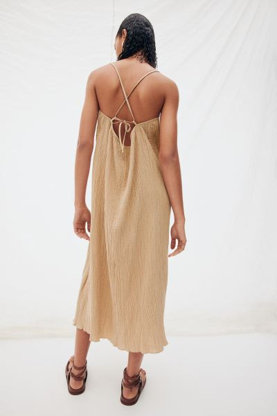 Tie-detail throw-on dress - Square neckline - Sleeveless - Beige - Ladies | H&M GB | H&M (UK, MY, IN, SG, PH, TW, HK)