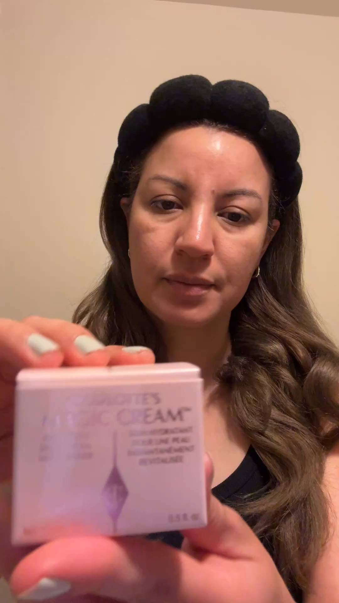 Charlotte Tilbury Facial Moisturizing Cream Magic Cream - Firming and moisturizing facial cream to create a softer-looking base for makeup, enriched with vitamins C and E, complex of

#LTKdayinmylife #LTKBeauty #LTKstorytime