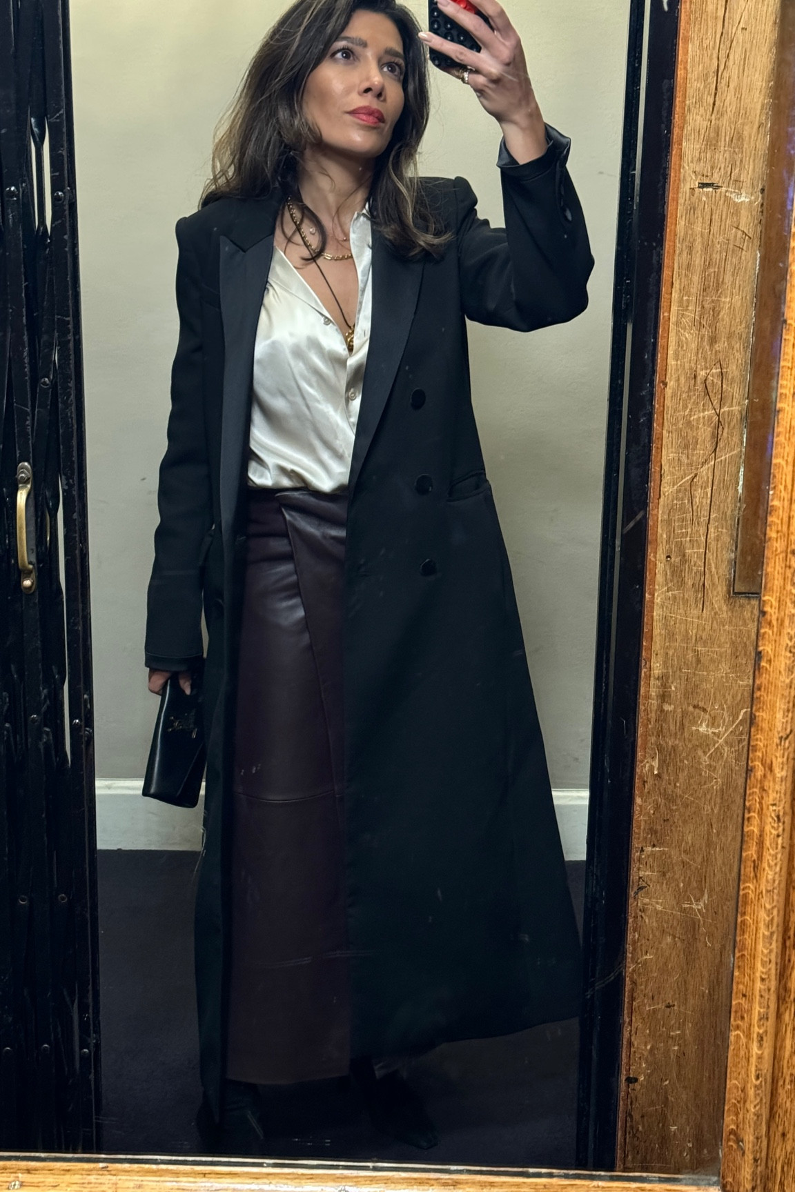 Leather skirt 

#LTKstyletip #LTKeurope #LTKwinter