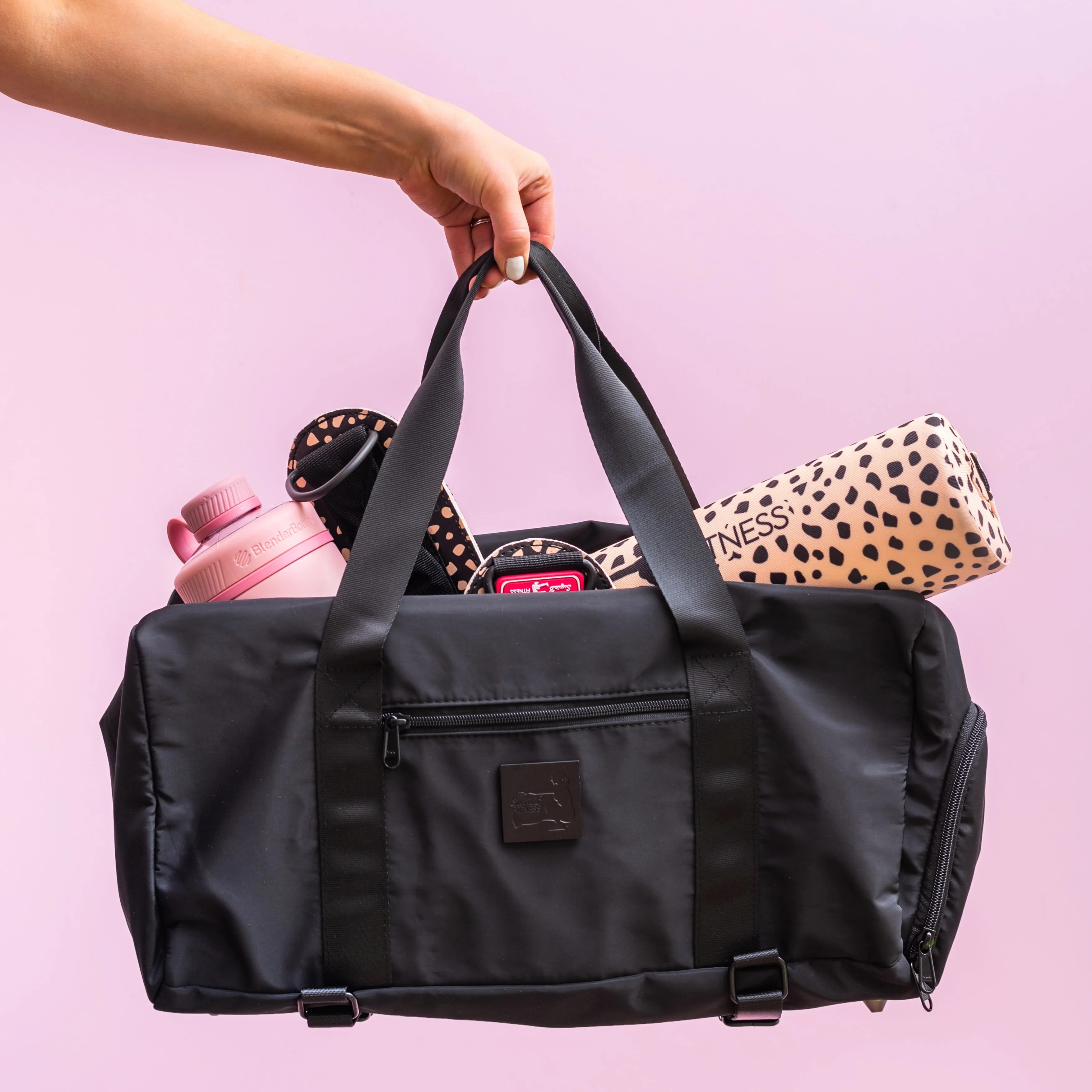BLACK DUFFLE BAG | SuzieB Fitness
