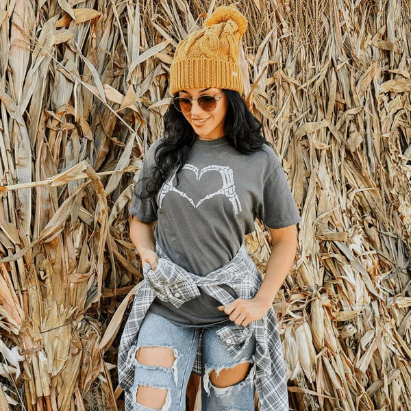 Skeleton Hands Tee | Mountain Moverz