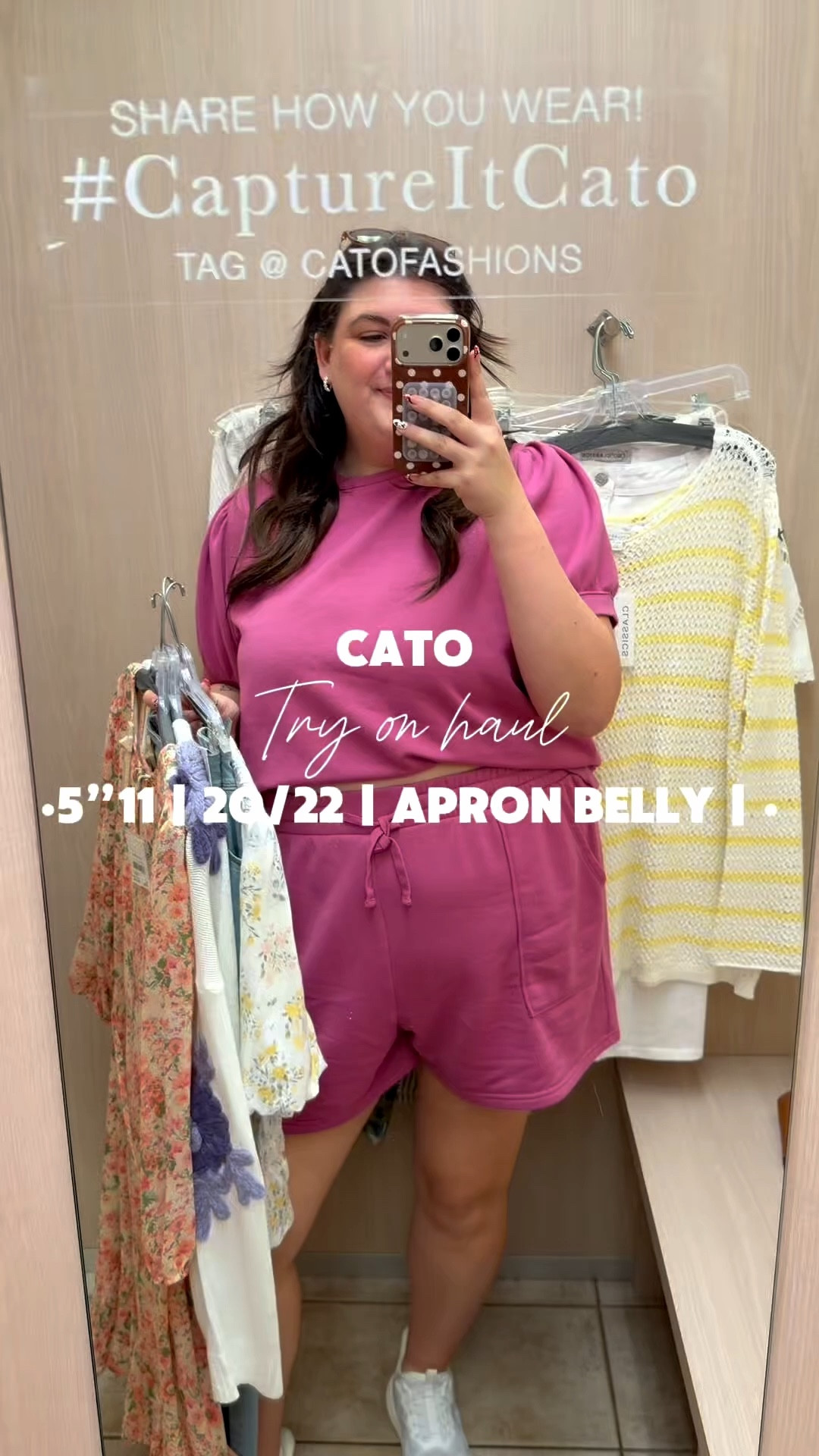 22/24 in everything 
22 in all jeans 