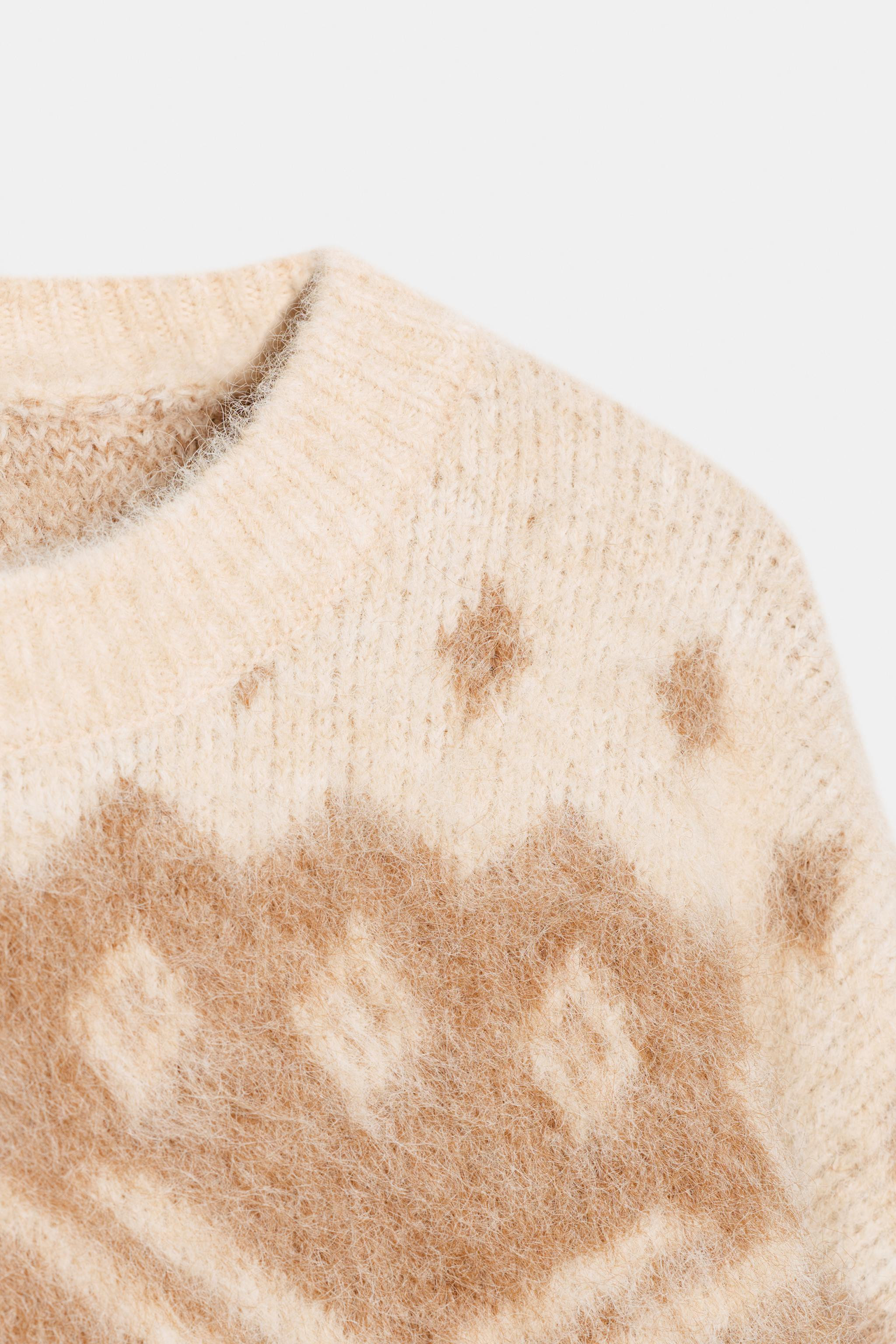 JACQUARD-STRICKPULLOVER MIT GEBÜRSTETEM EFFEKT | Zara DE