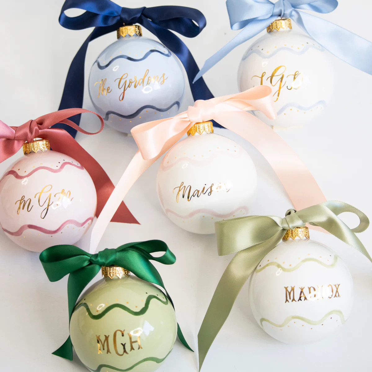 Scallop Two-Tone Ornament | Susan Gordon Pottery