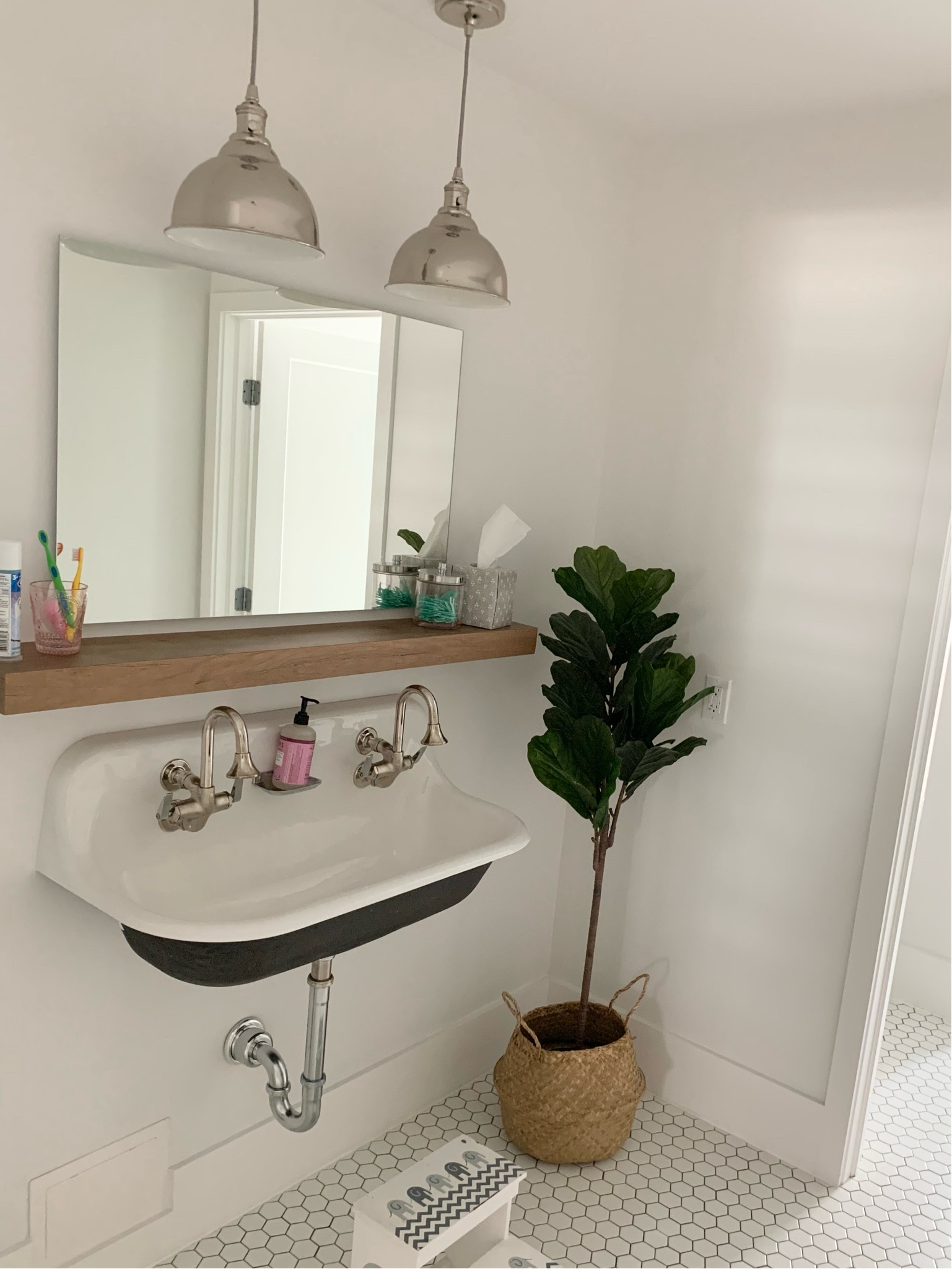 kids cabana bath 

#LTKfamily #LTKhome #LTKkids