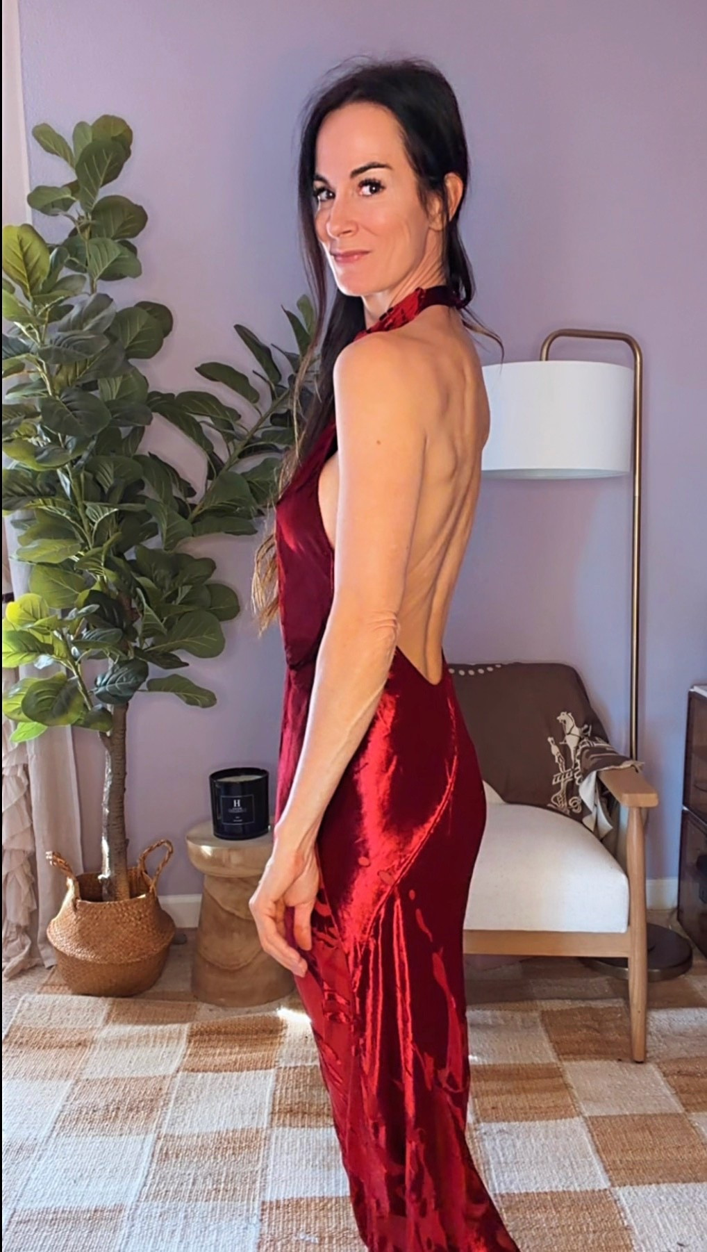 GRWM for a festive holiday night ✨
Satin, velvet, and a little bit of trouble.
Sultry, sleek, and made for nights that call for confidence and a bold entrance. 💃🏼🔥

Wearing size XS

#GRWM #HolidayStyle #FestiveFashion #RedDressMoment #SultryStyle #VelvetVibes #SatinDreams #HolidayLooks #SexyAndChic #EveningWear #NicoleColeeStyle #FashionOver40 #LTKStyle #LTKFashion #nicolecolee  



#LTKHoliday #LTKGiftGuide #LTKgrwm