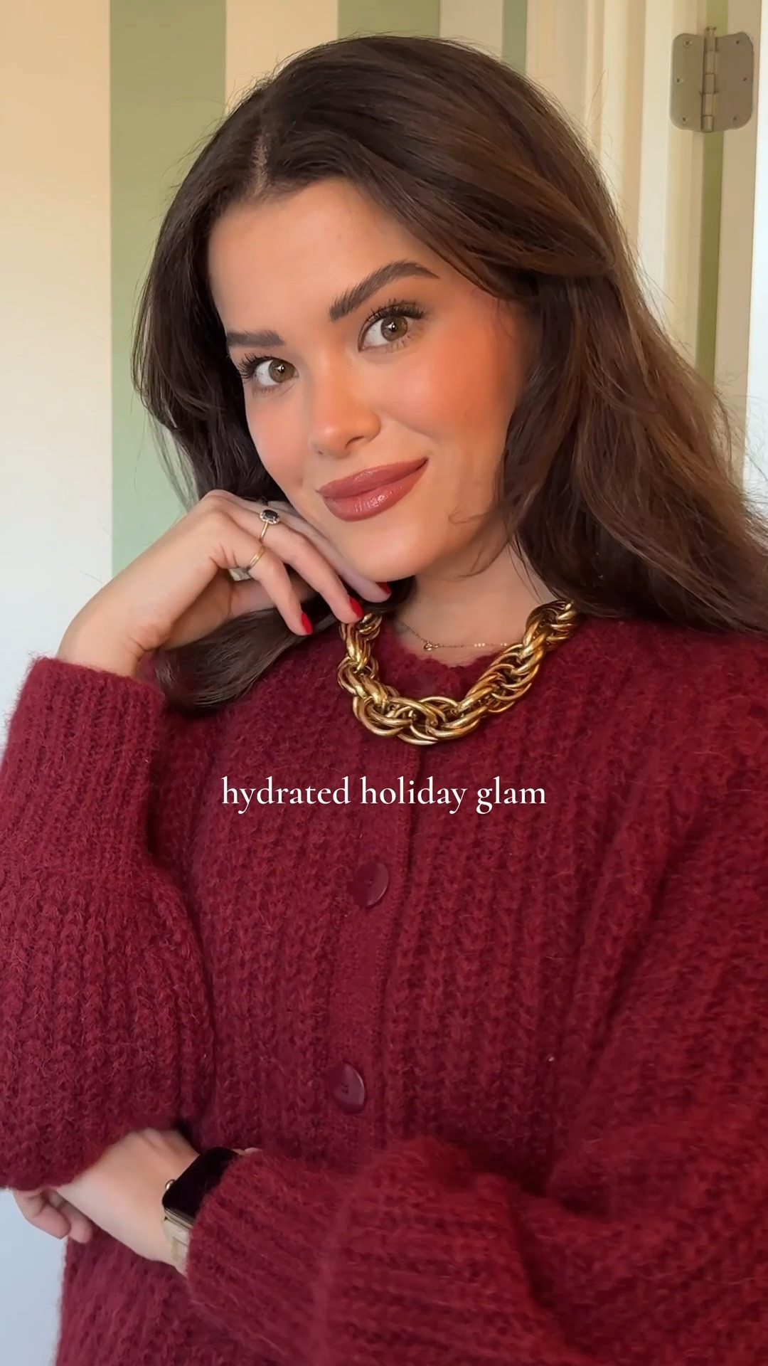 My hydrated holiday makeup routine 🤍
Hydrated skin, minimal coverage, soft definition — the kind of makeup that looks even better by dinner. Comment SHOP for details  

#LTKHoliday #LTKBeauty