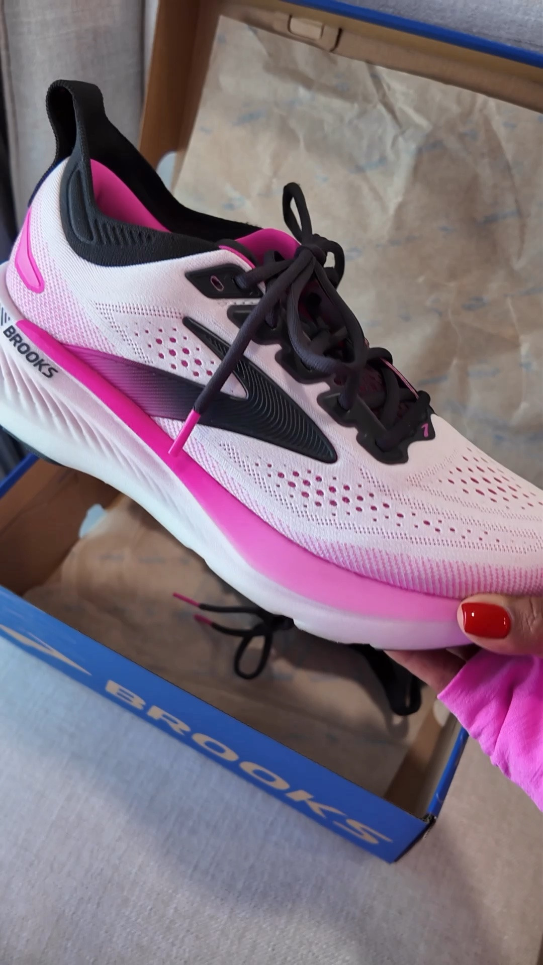 My sneakers are the Brooks Gylcerin GTS 23. So comfortable and have made my runs the best! 


Running gear, garmin, marathon training, fitness journey, Running shoes, wellness journey, sneakers, brooks running shoes, Smiles and Pearls

#LTKfitnessgoals #LTKselfcare #LTKPetite