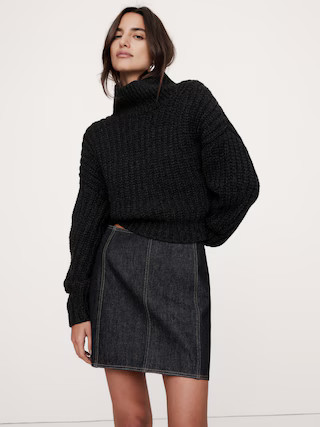 Italian Merino-Blend Cropped Sweater | Banana Republic (US)