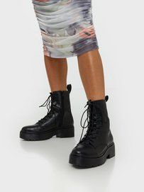 Perfect Lace Boot, NLY Shoes | Nelly SE