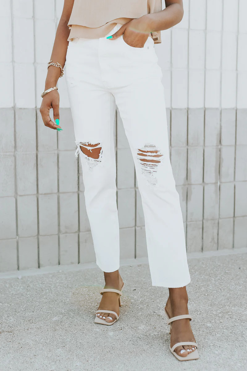 Audree Distressed High Rise Straight Jeans | BluePeppermint Boutique