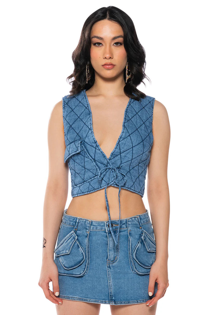 AKIRA Spring In The Hamptons Denim Vest | Size Small | AKIRA